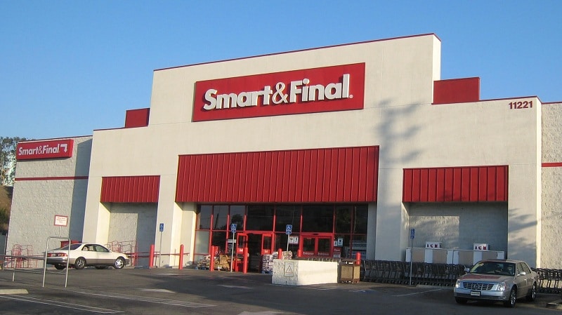 a smart and final store 